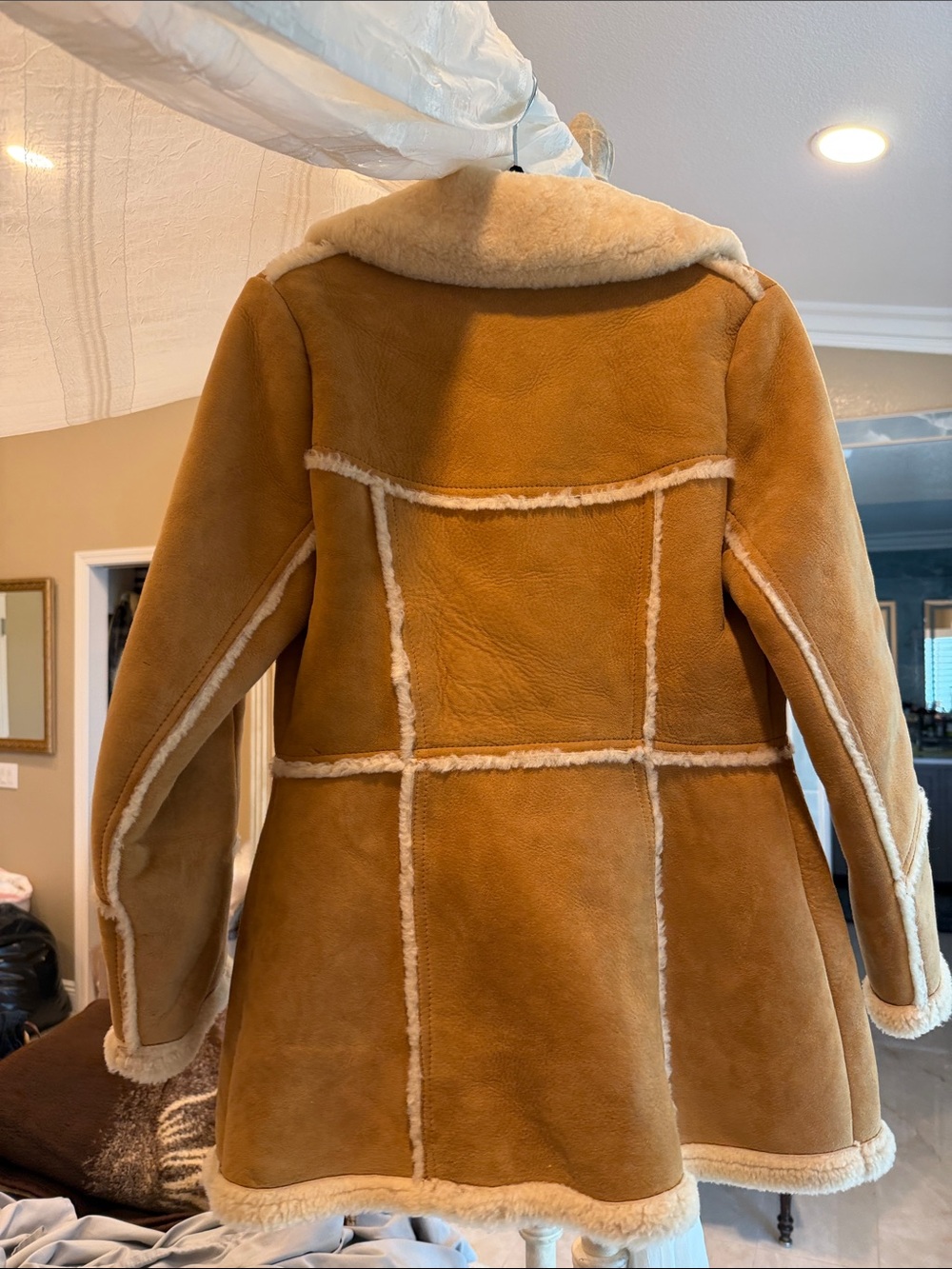 Matterhorn Women’s Coat - Picture 2 of 4